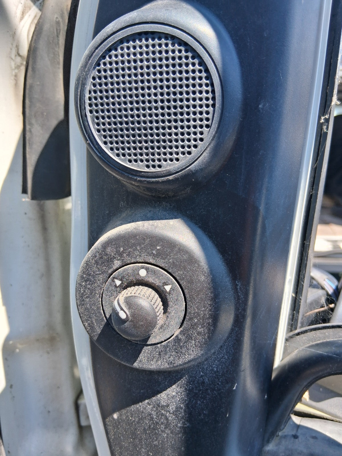 2015 PEUGEOT BIPPER FRONT WING CONTROL SWITCH