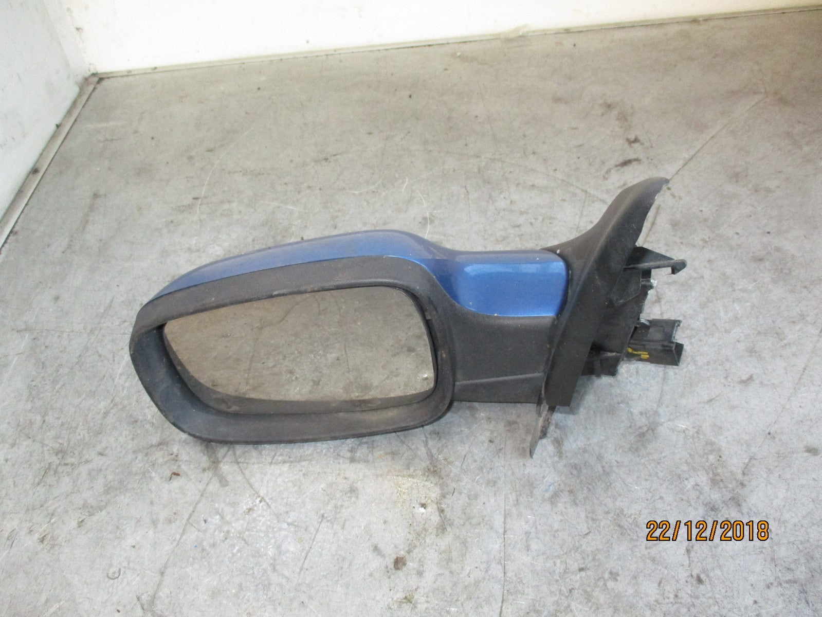 RENAULT MEGANE MK2 NS PASSENGER SIDE ELECTRIC WING MIRROR BLUE 12353060