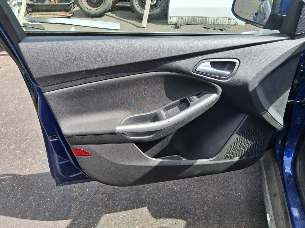 2015 FORD FOCUS MK3 HATCHBACK NSF PASSENGER SIDE FRONT DOOR CARD PANEL
