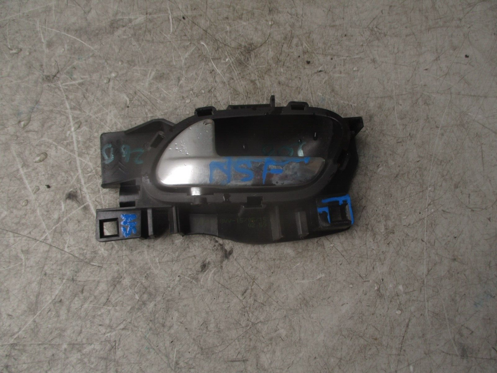 2015 PEUGEOT 208 5 DOOR NSF PASSENGER SIDE FRONT LEFT INTERIOR DOOR HANDLE