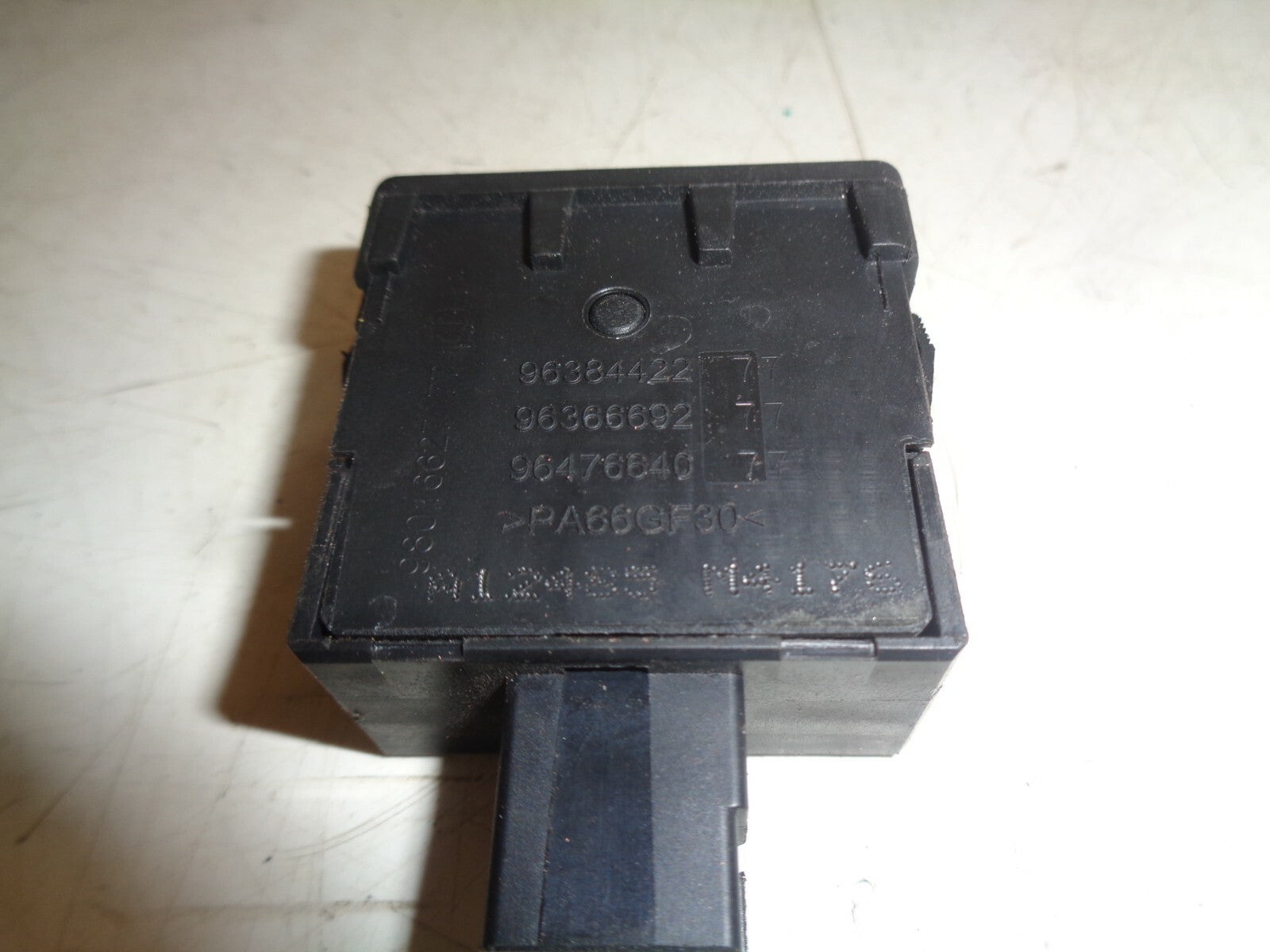 PEUGEOT 208 2012 HEADLIGHT ADJUSTER CONTROL SWITCH 9638442277