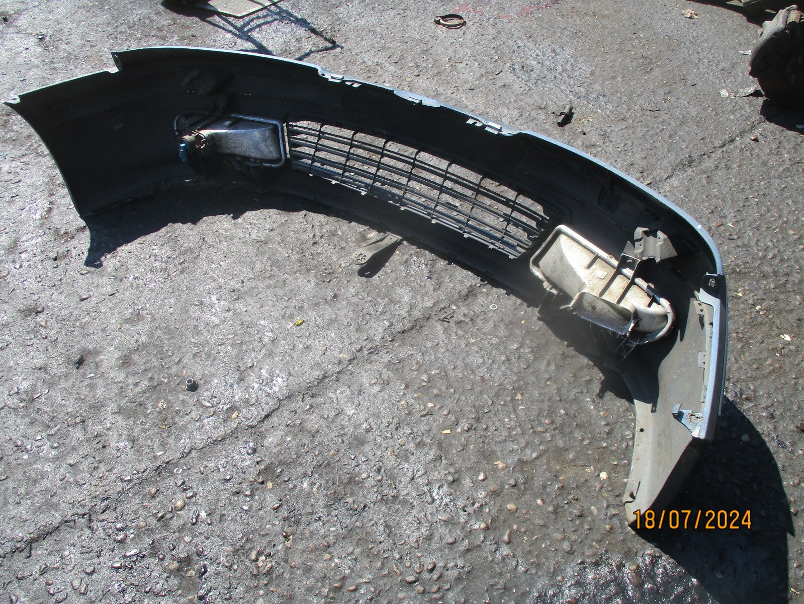 2000 PEUGEOT 406 PHASE 2 FRONT BUMPER COMPLETE WITH FOG LIGHTS BLUE KMD