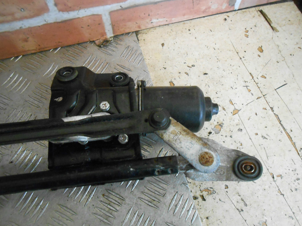 HYUNDAI GETZ 2006 FACELIFT FRONT WINDSCREEN WIPER MOTOR LINKAGE 98110-1C910