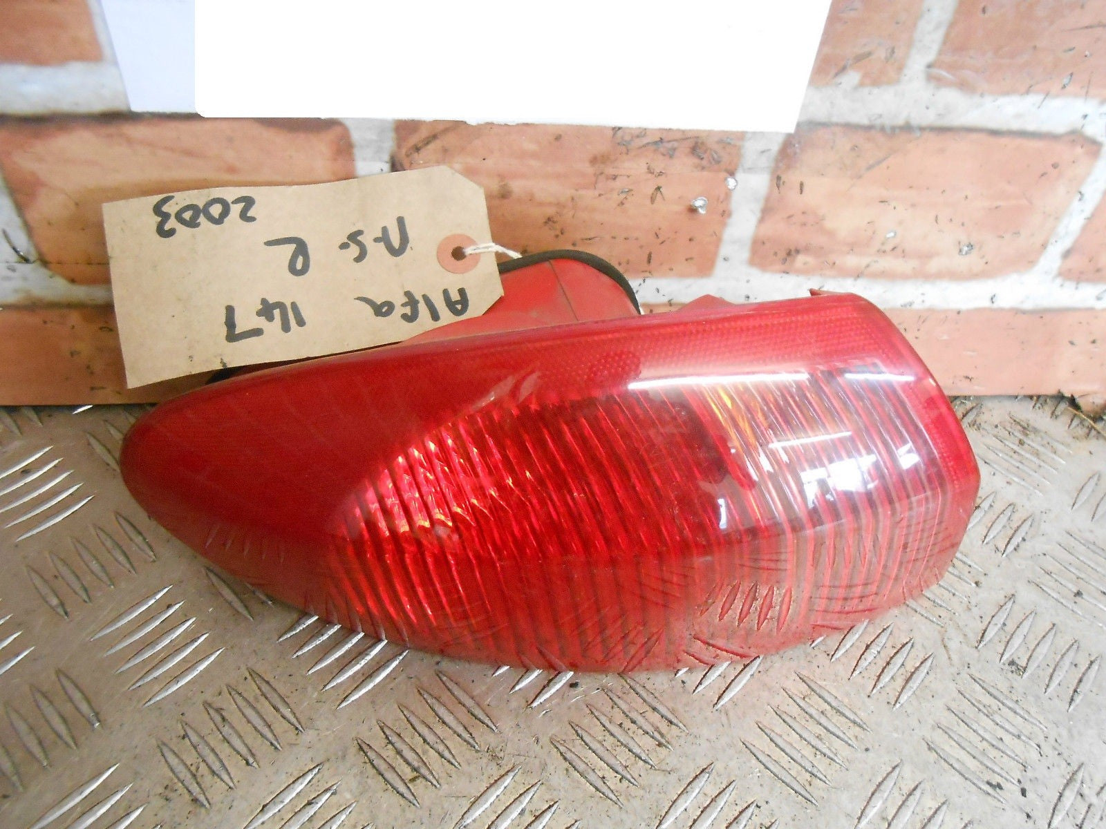 ALFA ROMEO 147 2003 NSR PASSENGER SIDE REAR OUTER BRAKE TAIL LIGHT 46556349