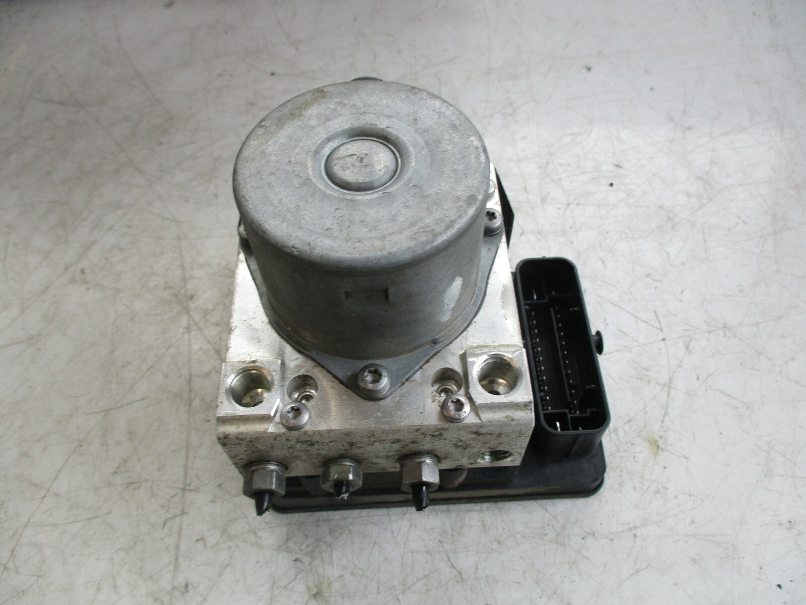 VW VOLKSWAGEN UP 2017 ABS PUMP & CONTROL MODULE 1S0614517Q