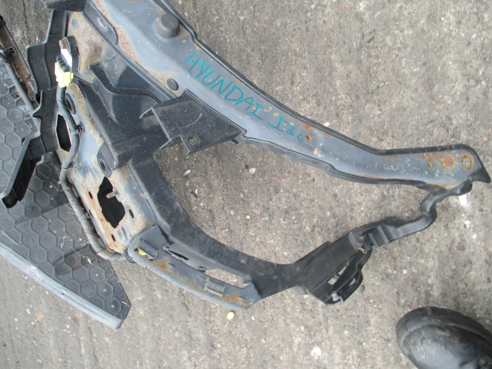 HYUNDAI I30 2010 FRONT COMPLETE SLAM PANEL  RP 3
