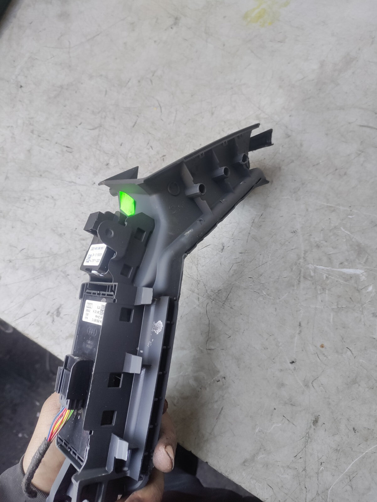 AUDI A3 8Y 2021 HATCHBACK OSF DRIVER SIDE FRONT WINDOW CONTROL SWITCH 83A959851C