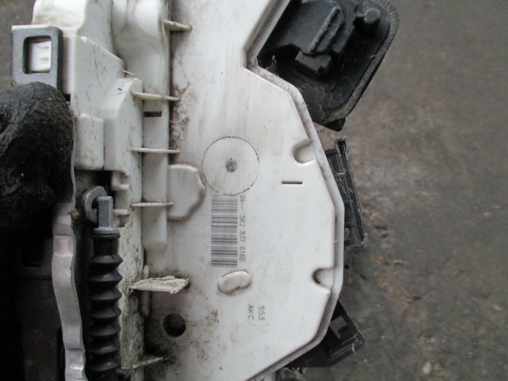 VW VOLKSWAGEN GOLF MK7 2013 OSF DRIVER SIDE FRONT DOOR LOCK MECHANISM 5K2837016D