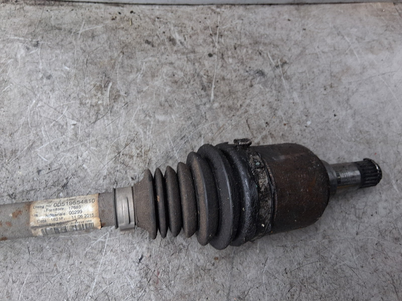 FIAT 500 MK1 2014 NSF PASSENGER SIDE FRONT LEFT DRIVESHAFT 00519554810