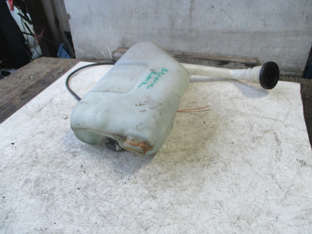RENAULT SCENIC MK3 2012 FRONT WINDSCREEN WASHER WATER BOTTLE 289100014R