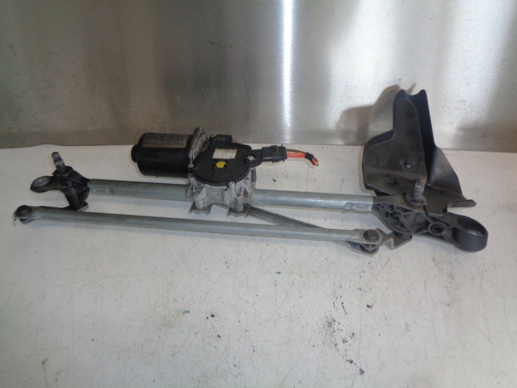 BMW 3 SERIES F30 2015 FRONT WINDSCREEN WIPER MOTOR & LINKAGES 7267504