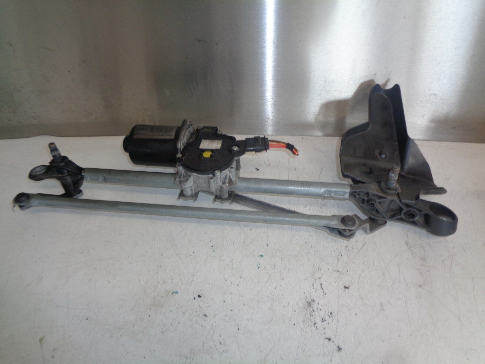 BMW 3 SERIES F30 2015 FRONT WINDSCREEN WIPER MOTOR & LINKAGES 7267504