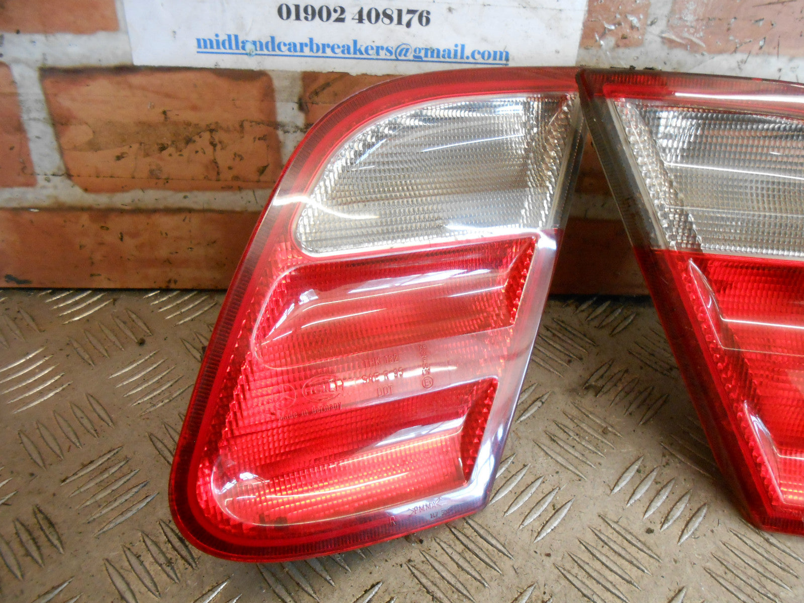 MERCEDES CLK C208 1998 PAIR OSR NSR PASSENGER DRIVER INNER LIGHT 147595 147596