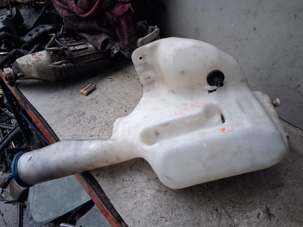 2016 MERCEDES SPRINTER MK2 W906 FRONT WINDSCREEN WASHER BOTTLE TANK A9068690072
