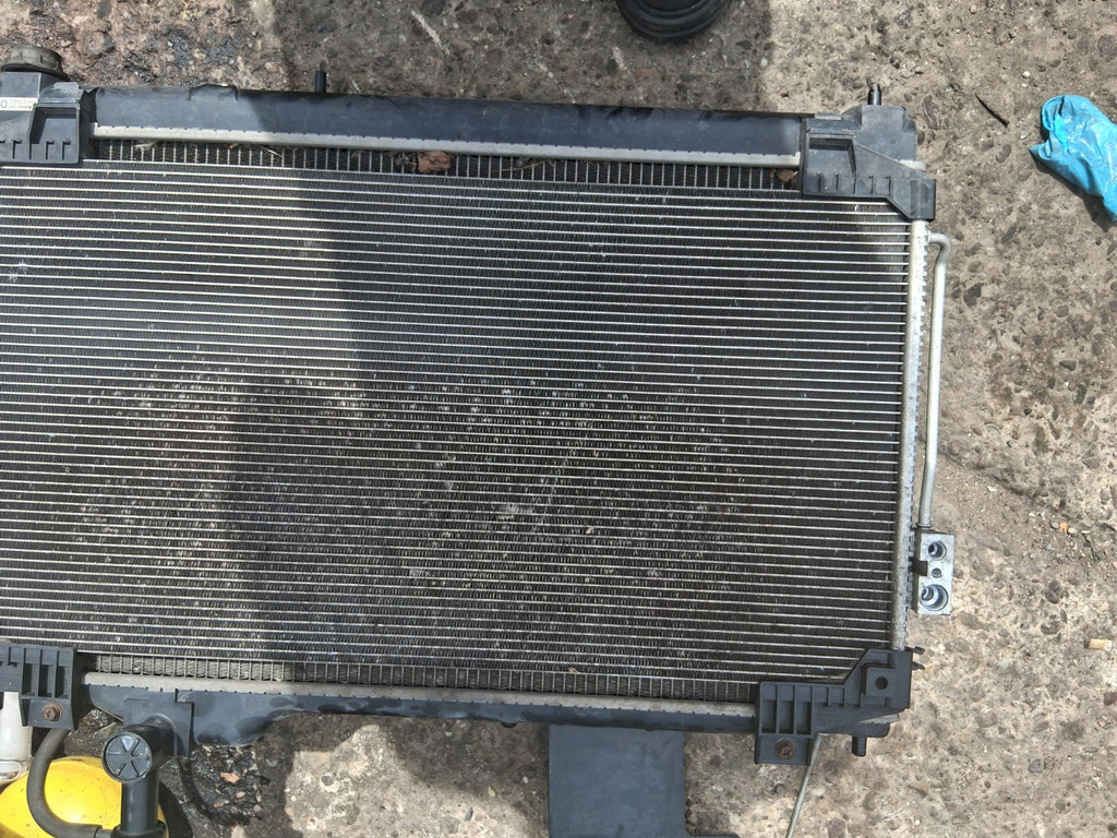 2018 MITSUBISHI OUTLANDER MK3 2.3 DIESEL AUTO AUTOMATIC RADIATOR RAD PACK