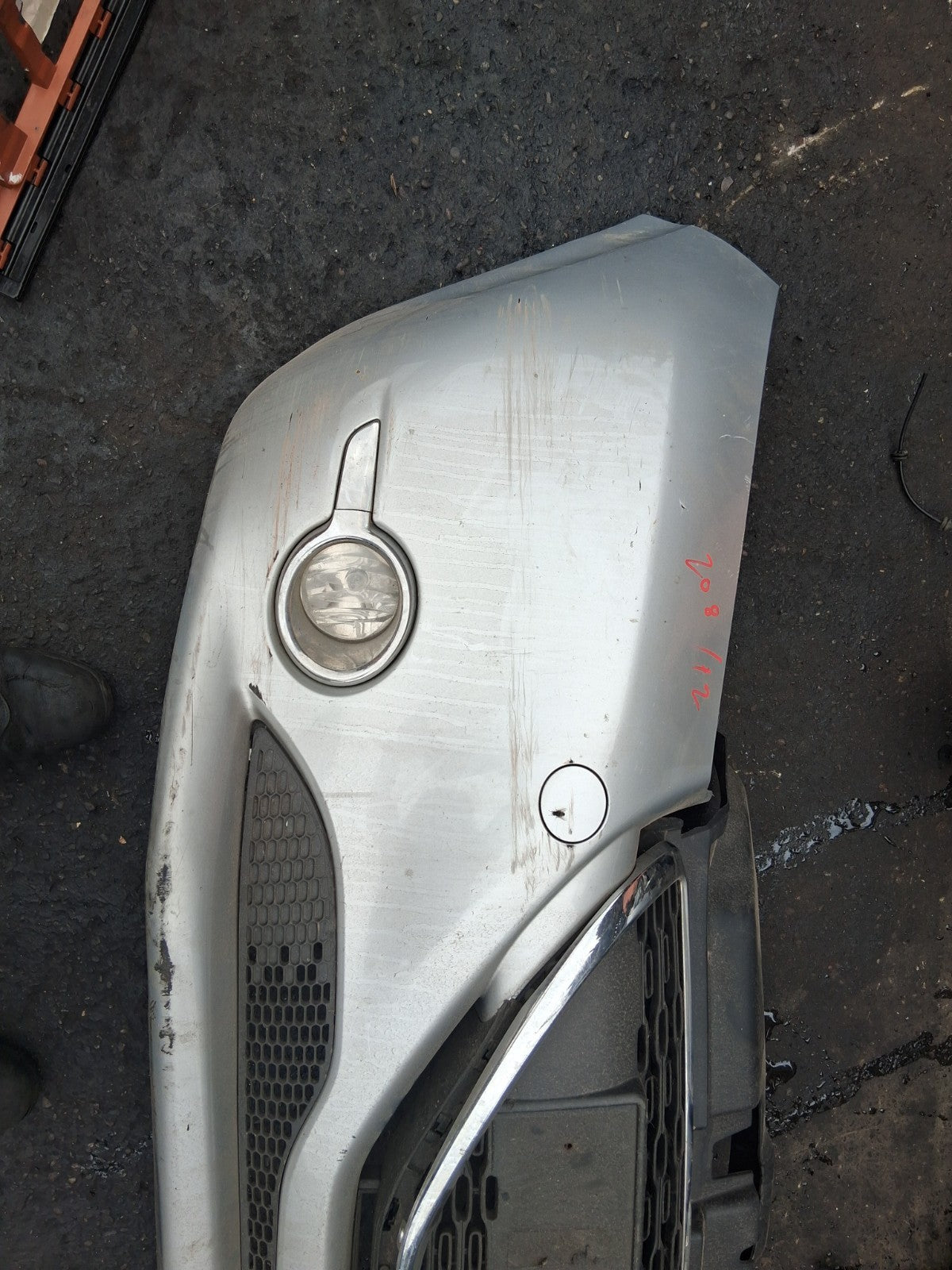2012 PEUGEOT 208 COMPLETE FRONT BUMPER WITH FOG LIGHTS & GRILLE SILVER