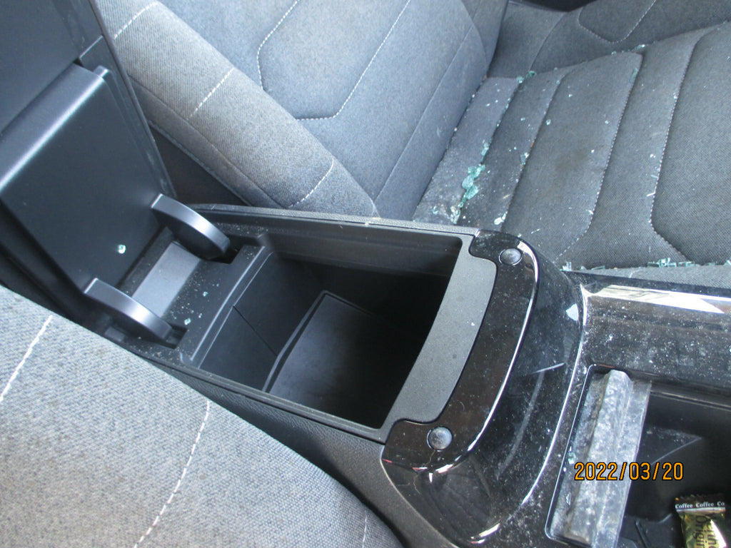 CITROEN C4 MK3 2021 BARE CENTRE CONSOLE WITH LEATHER ARMREST VENTS