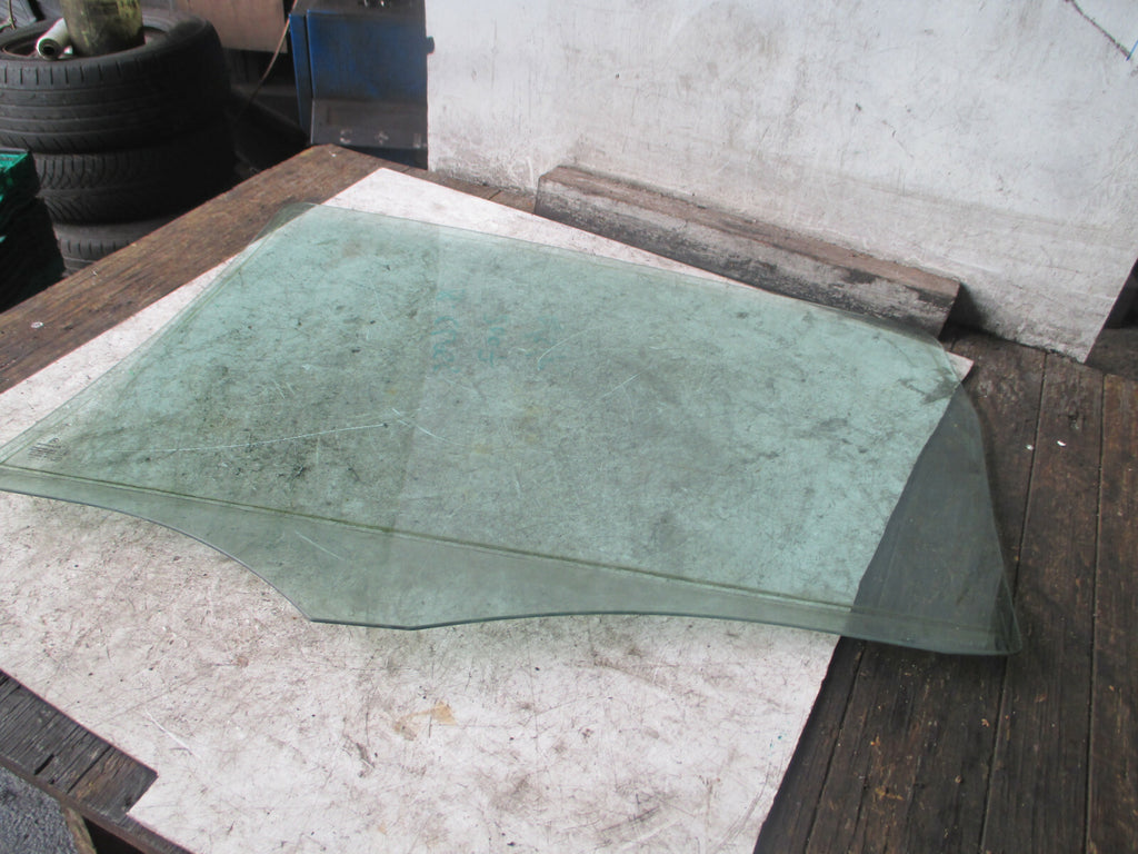 MERCEDES B CLASS W245 2007 OSR DRIVER SIDE REAR DOOR WINDOW GLASS