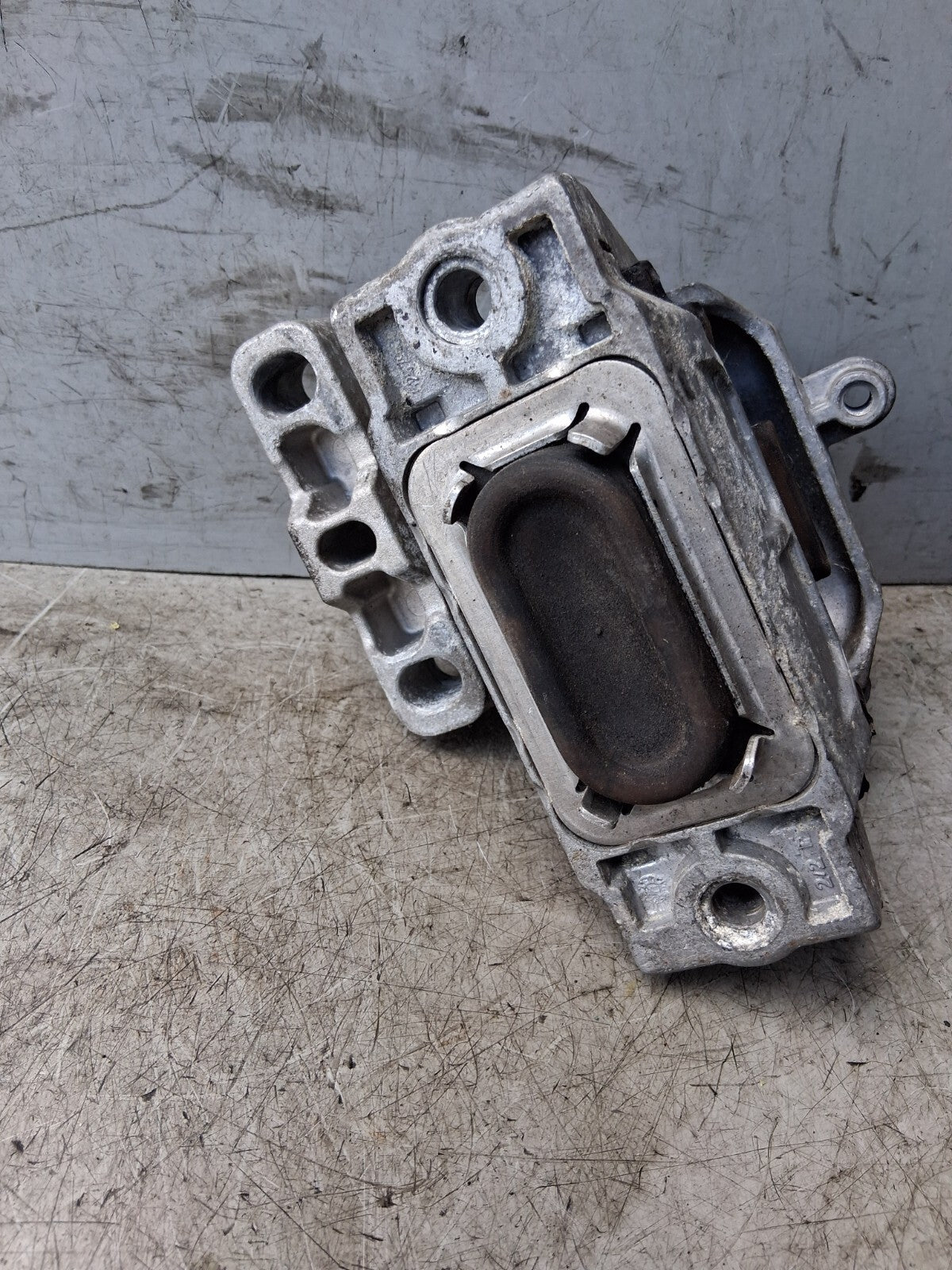 2015 VAUXHALL CORSA E OS DRIVER SIDE RIGHT ENGINE MOUNT 1K0199262
