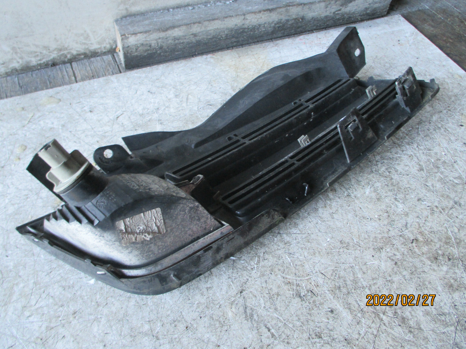 NISSAN MICRA 2003 K12 NSF PASSENGER SIDE FRONT FOGLIGHT GRILL