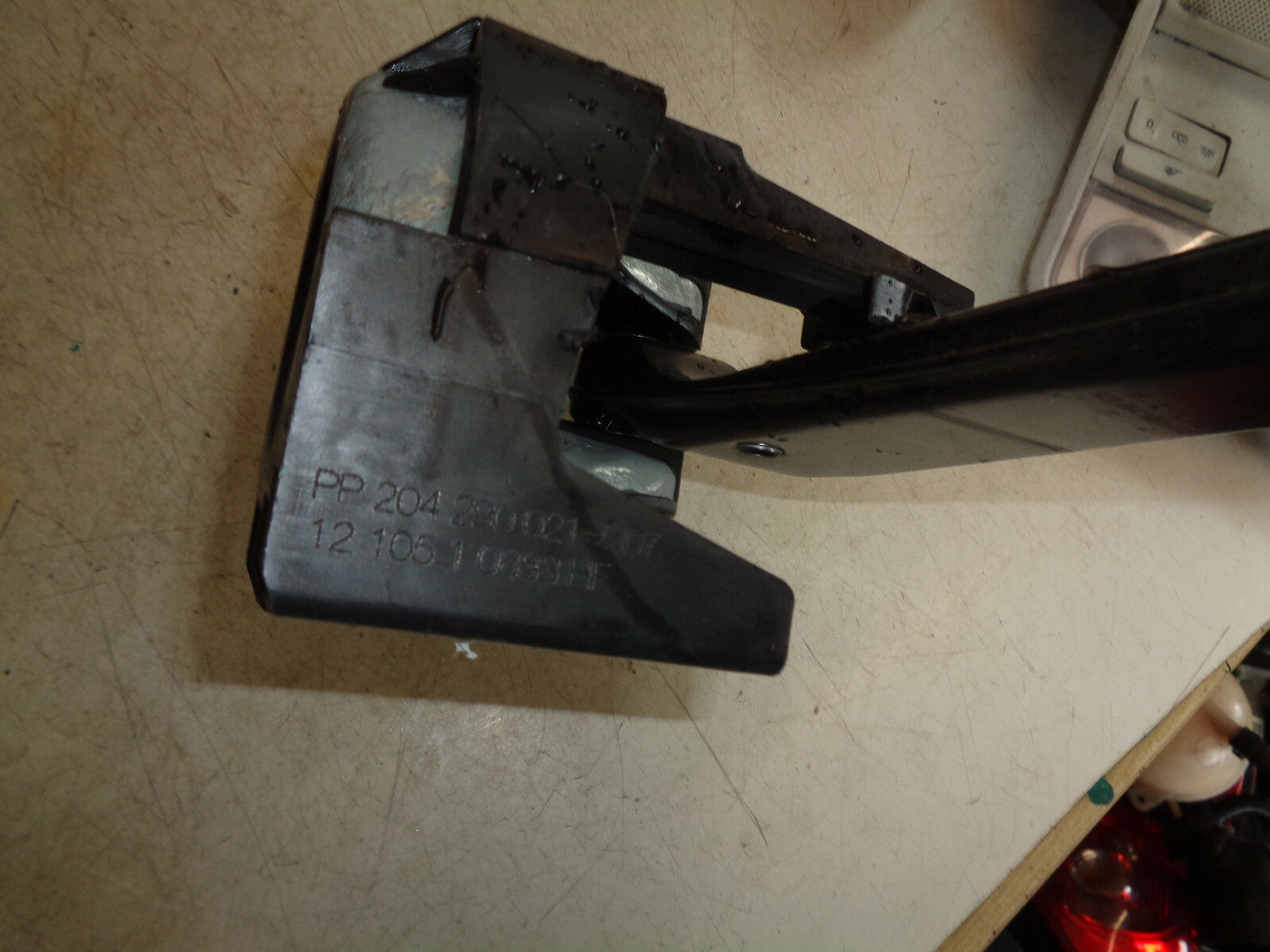 MERCEDES BENZ E CLASS W212 W204 DIESEL BRAKE PEDAL A2042902301