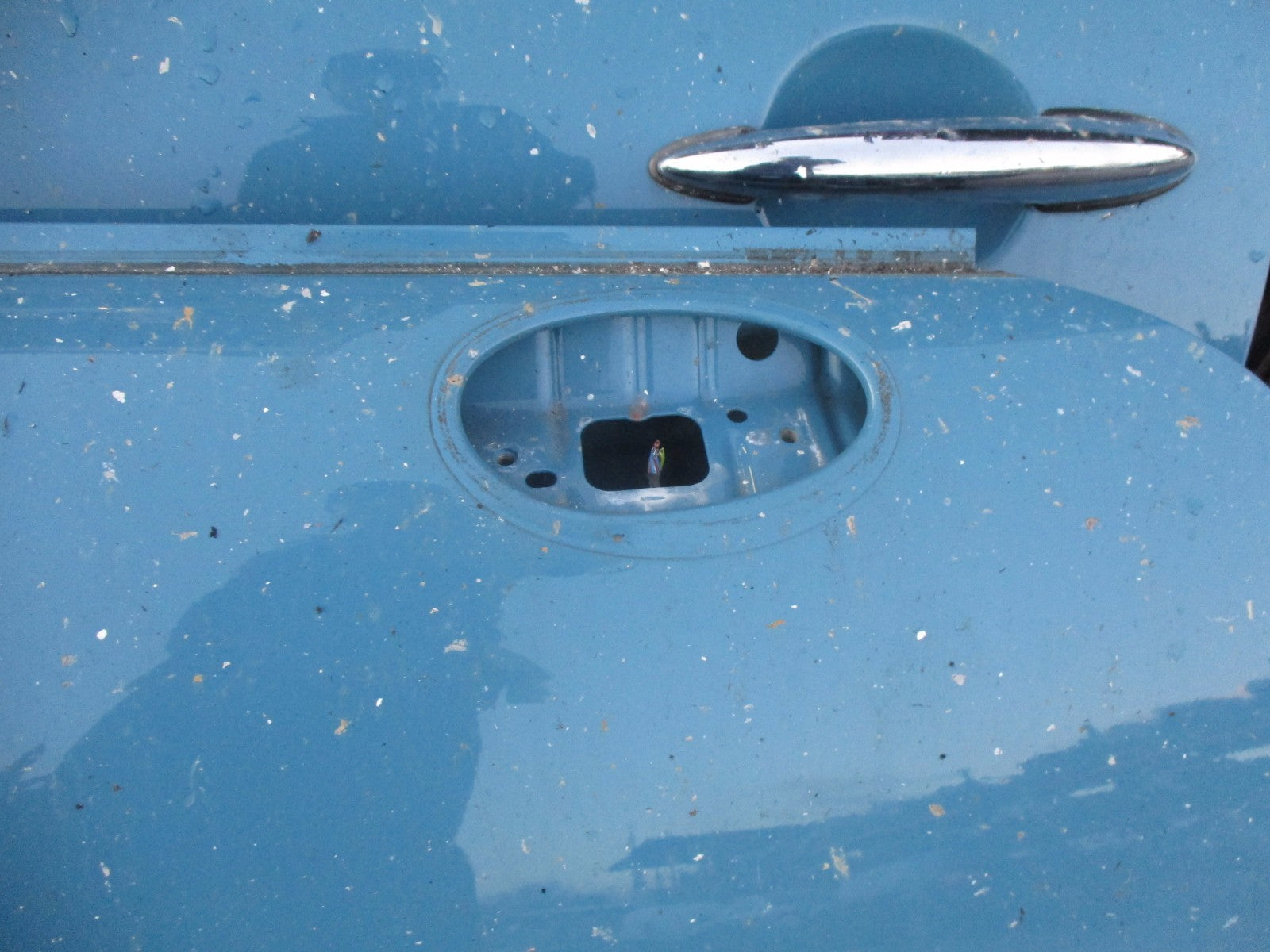BMW MINI R56 2007 OS DRIVER BARE DOOR SHELL PANEL EXTERIOR HANDLE A74/5 BLUE