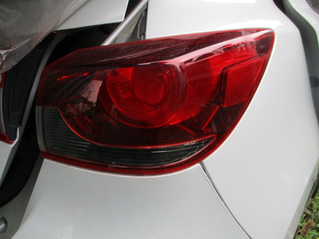 2023 MAZDA 2 MK3 DJ FACELIFT OSR DRIVER SIDE REAR OUTER TAIL LIGHT LAMP
