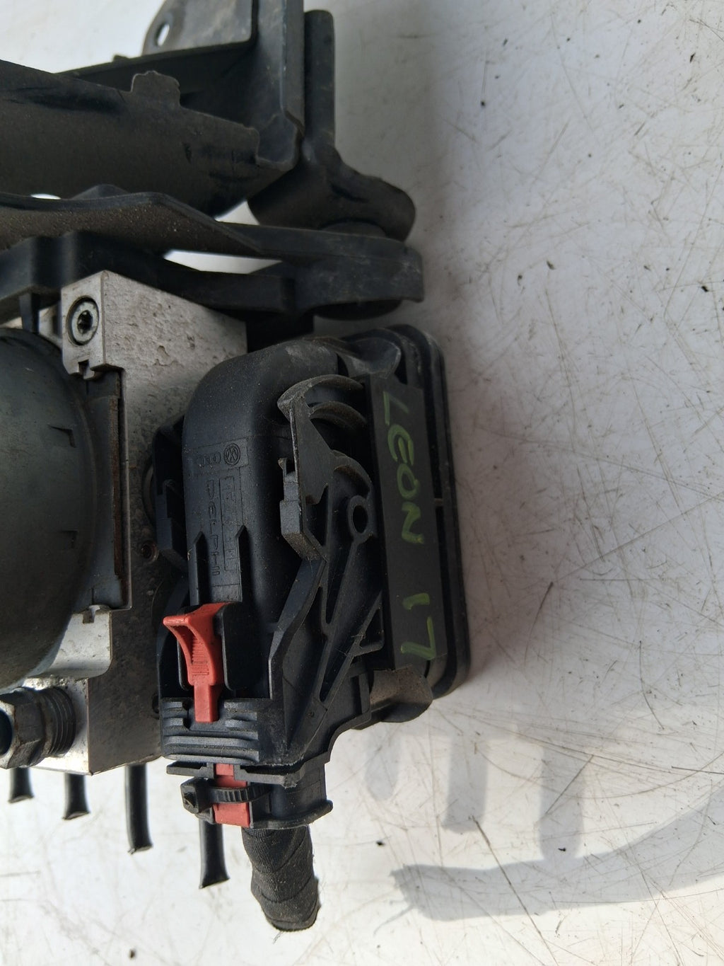 SEAT LEON 2017 BRAKE ABS PUMP MODULE 5Q0614517AF