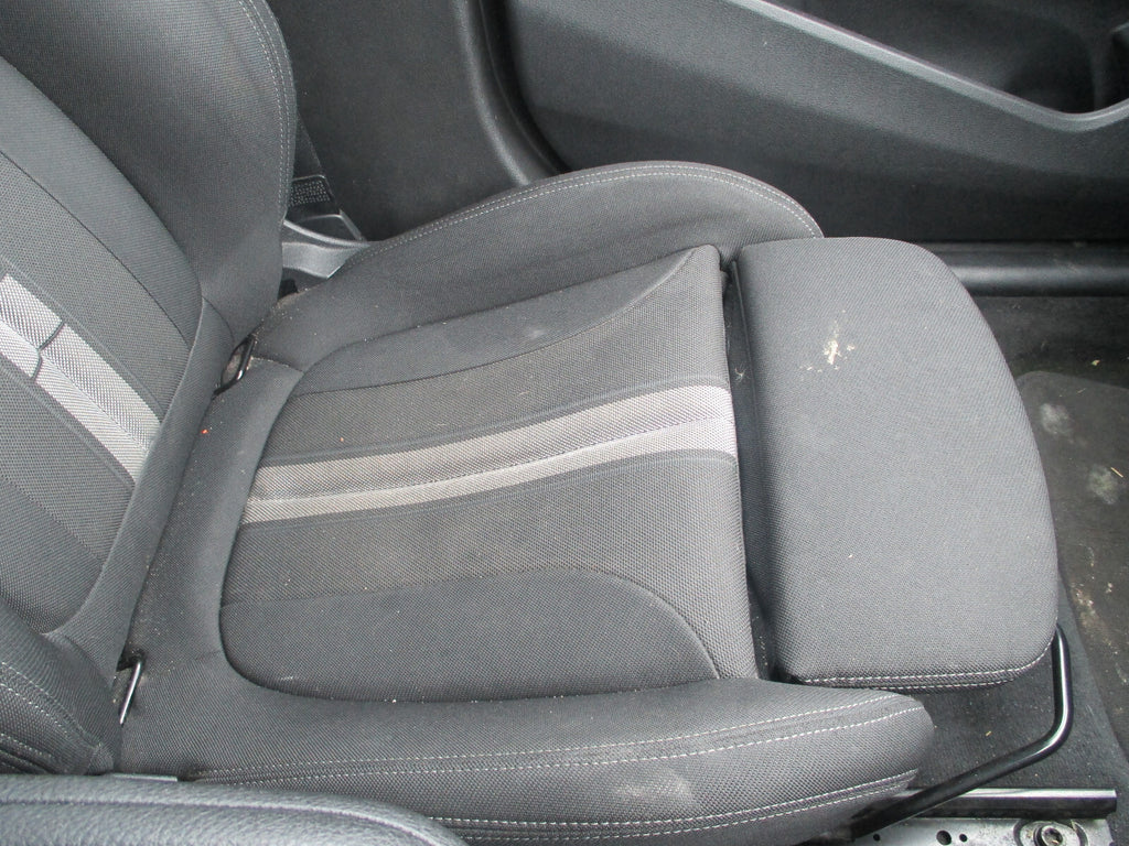 BMW X1 2018 F48 NSF PASSENGER SIDE FRONT INTERIOR COMPLETE SEAT AIRBAG FABRIC