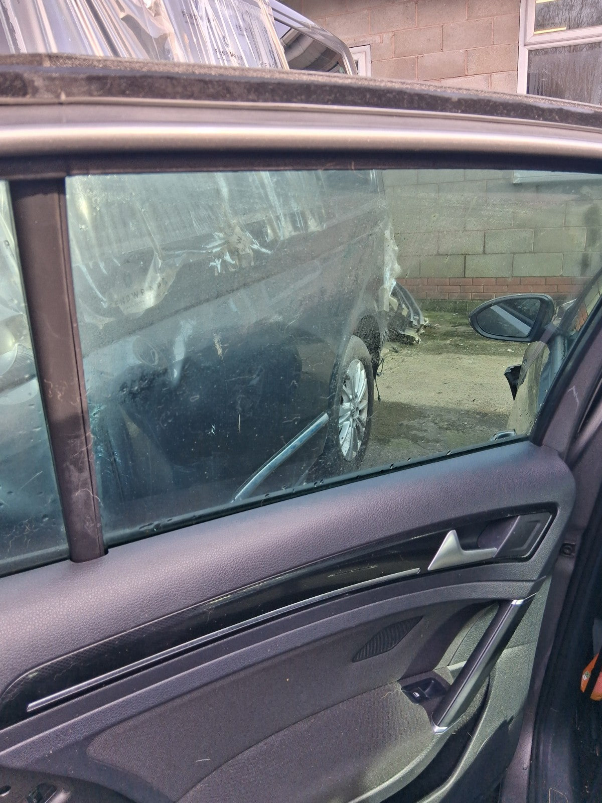2016 VOLKSWAGEN GOLF MK7 NSR PASSENGER SIDE REAR LEFT WINDOW GLASS