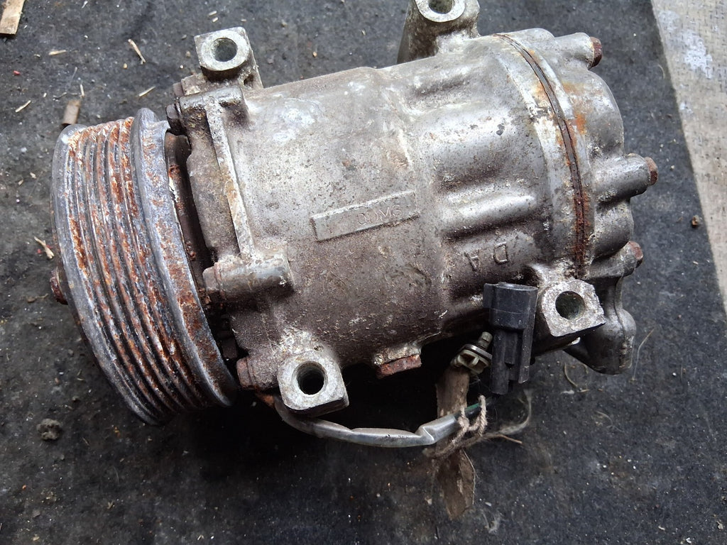 VOLVO V50 S40 C30 1.6 DIESEL AIR CON AC COMPRESSOR PUMP 3M5H19D629SB