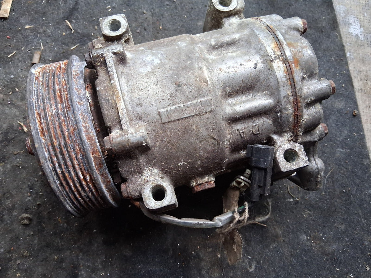 VOLVO V50 S40 C30 1.6 DIESEL AIR CON AC COMPRESSOR PUMP 3M5H19D629SB