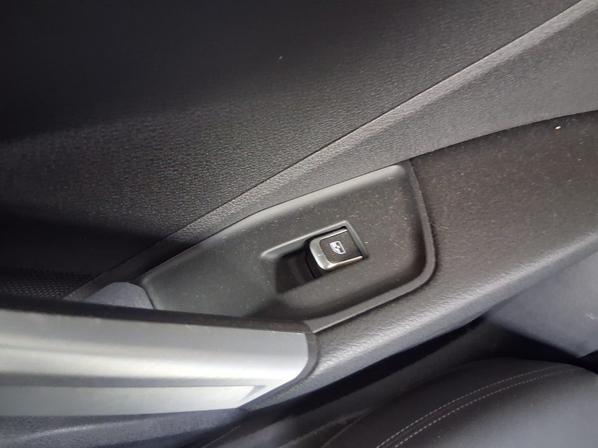 2021 AUDI Q2 MK1 FACELIFT OSR DRIVER SIDE REAR RIGHT WINDOW CONTROL SWITCH