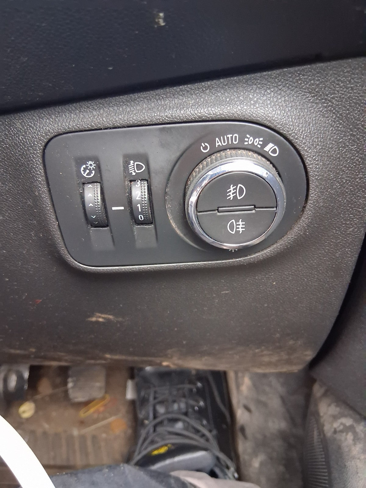 2017 VAUXHALL CORSA E HEADLIGHT ADJUSTER CONTROL SWITCH PANEL