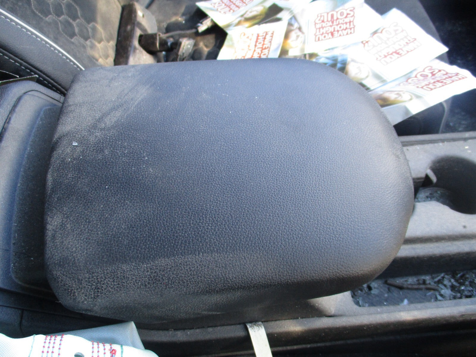 2023 KIA SPORTAGE MK5 GT LINE CENTRE CONSOLE LEATHER ARMREST