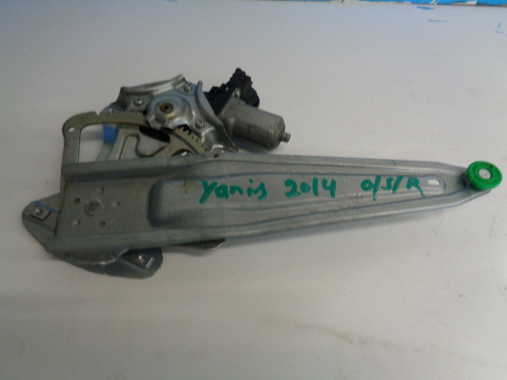 TOYOTA YARIS 2014 MK3 OSR DRIVER SIDE REAR WINDOW MOTOR AND REGULATOR 857200D120