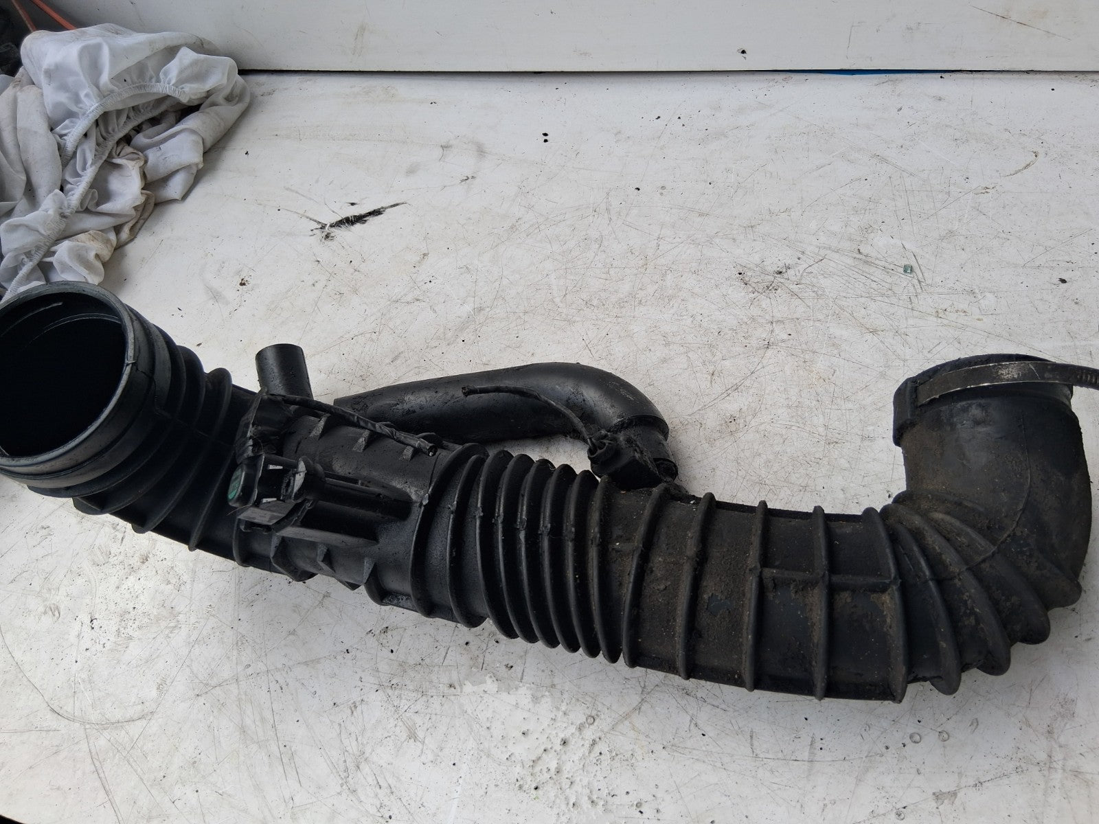2007 MERCEDES BENZ VITO AIR INTAKE HOSE PIPE A6460100382