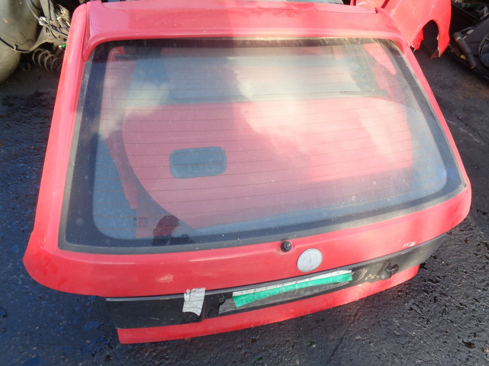 VAUXHALL ASTRA F MK3 5 DOOR REAR TAILGATE BOOTLID RED