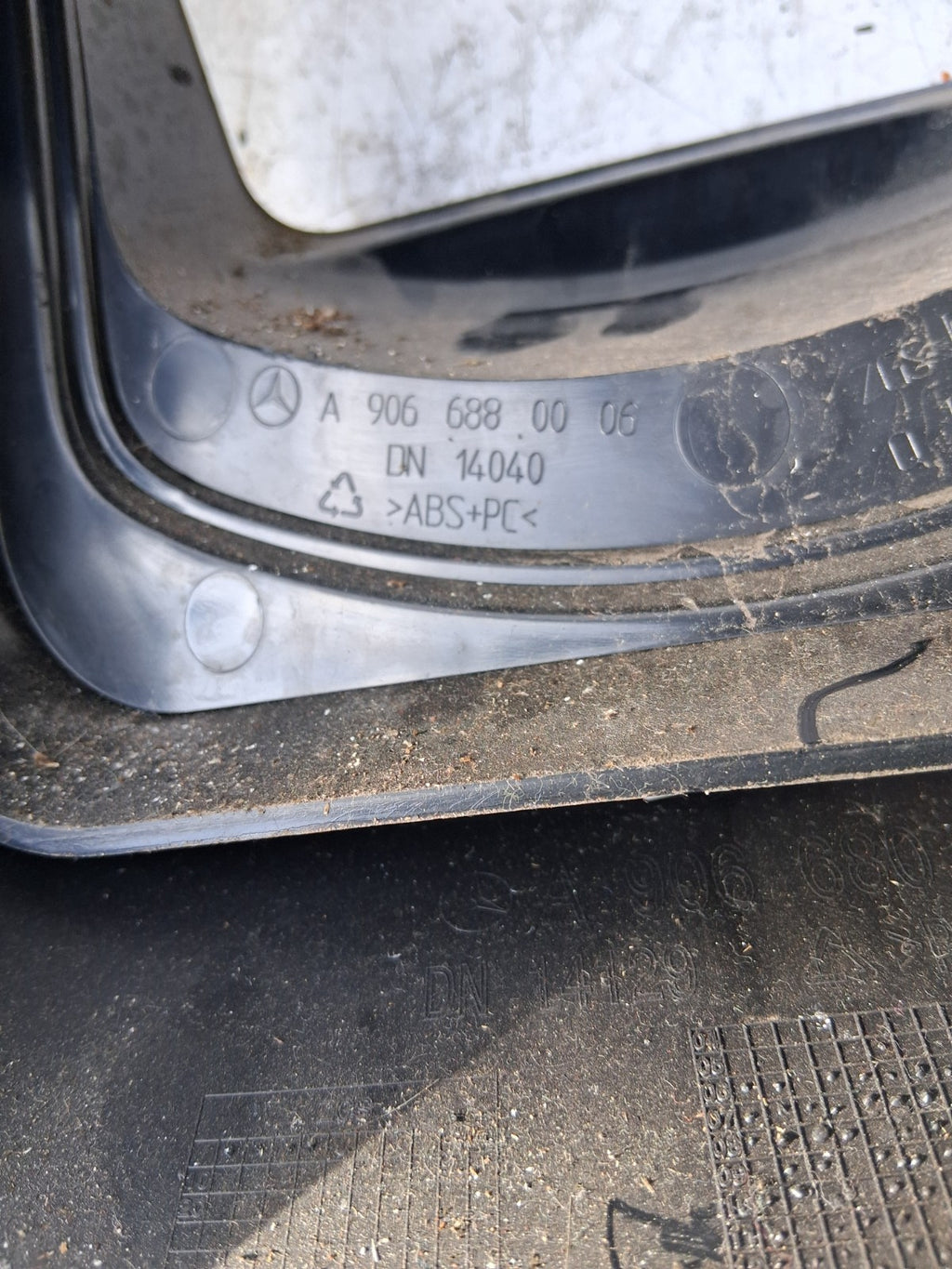 2018 MERCEDES BENZ SPRINTER W907 SPEEDO SURROUND PANEL TRIM A9066800280