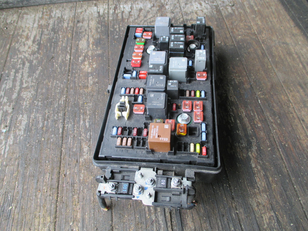 VAUXHALL INSIGNIA 2013 2.0 CDTI FUSE BOX BODY CONTROL RELAY UNIT 22933570