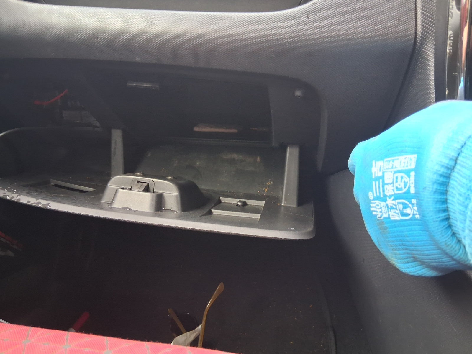 2013 RENAULT CLIO X98 MK4 DASHBOARD GLOVE BOX STORAGE COMPARTMENT