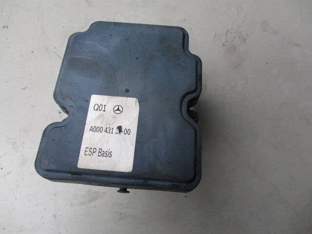 MERCEDES BENZ A CLASS W176 2015 1.5 DIESEL ABS PUMP MODULE A0004313700