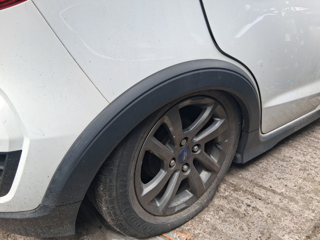 2018 FORD KA + PLUS HATCHBACK OSR DRIVER SIDE REAR WHEEL ARCH TRIM