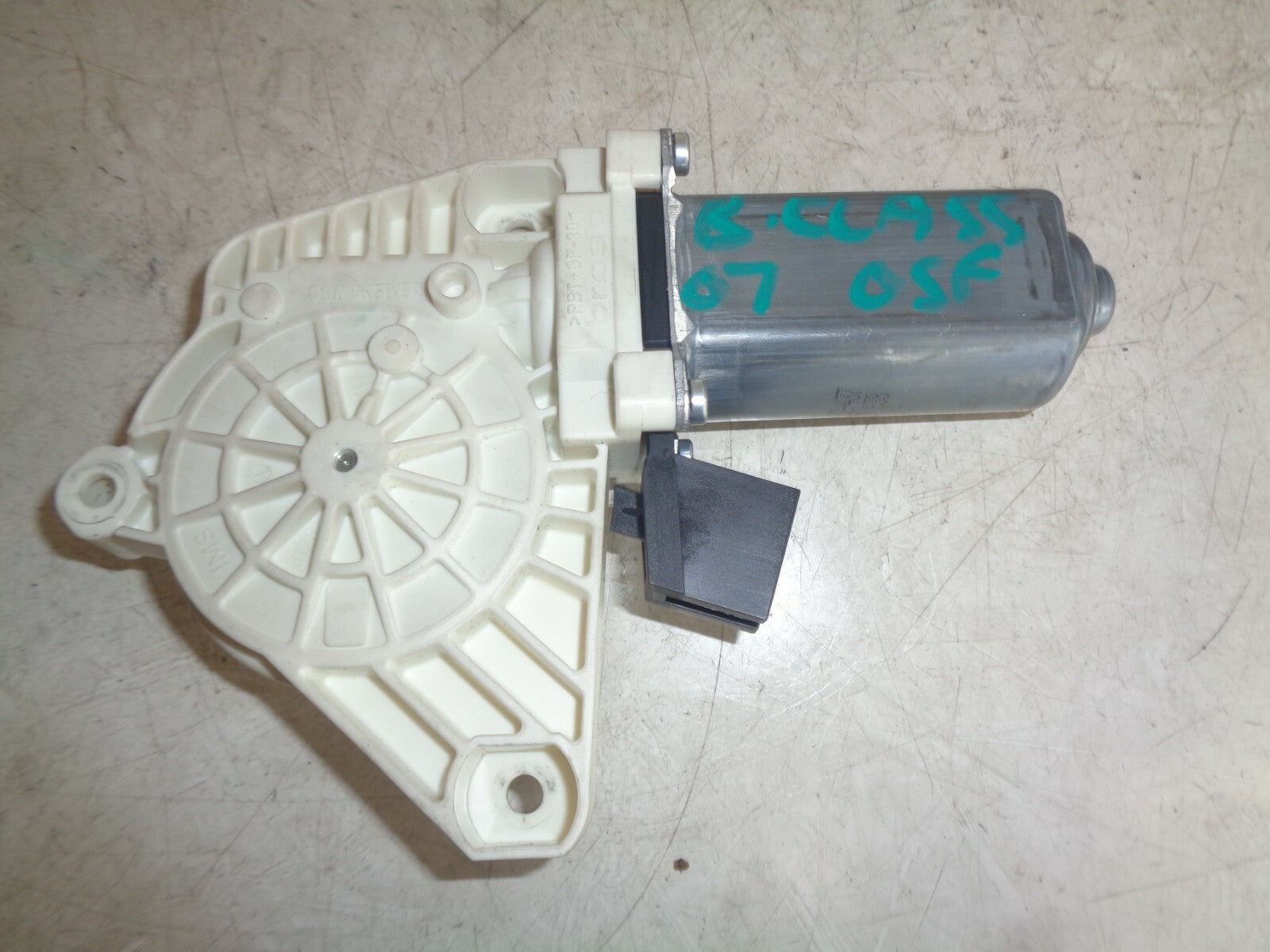 MERCEDES BENZ B CLASS 2007 OSF DRIVER SIDE FRONT DOOR WINDOW MOTOR A1698204442