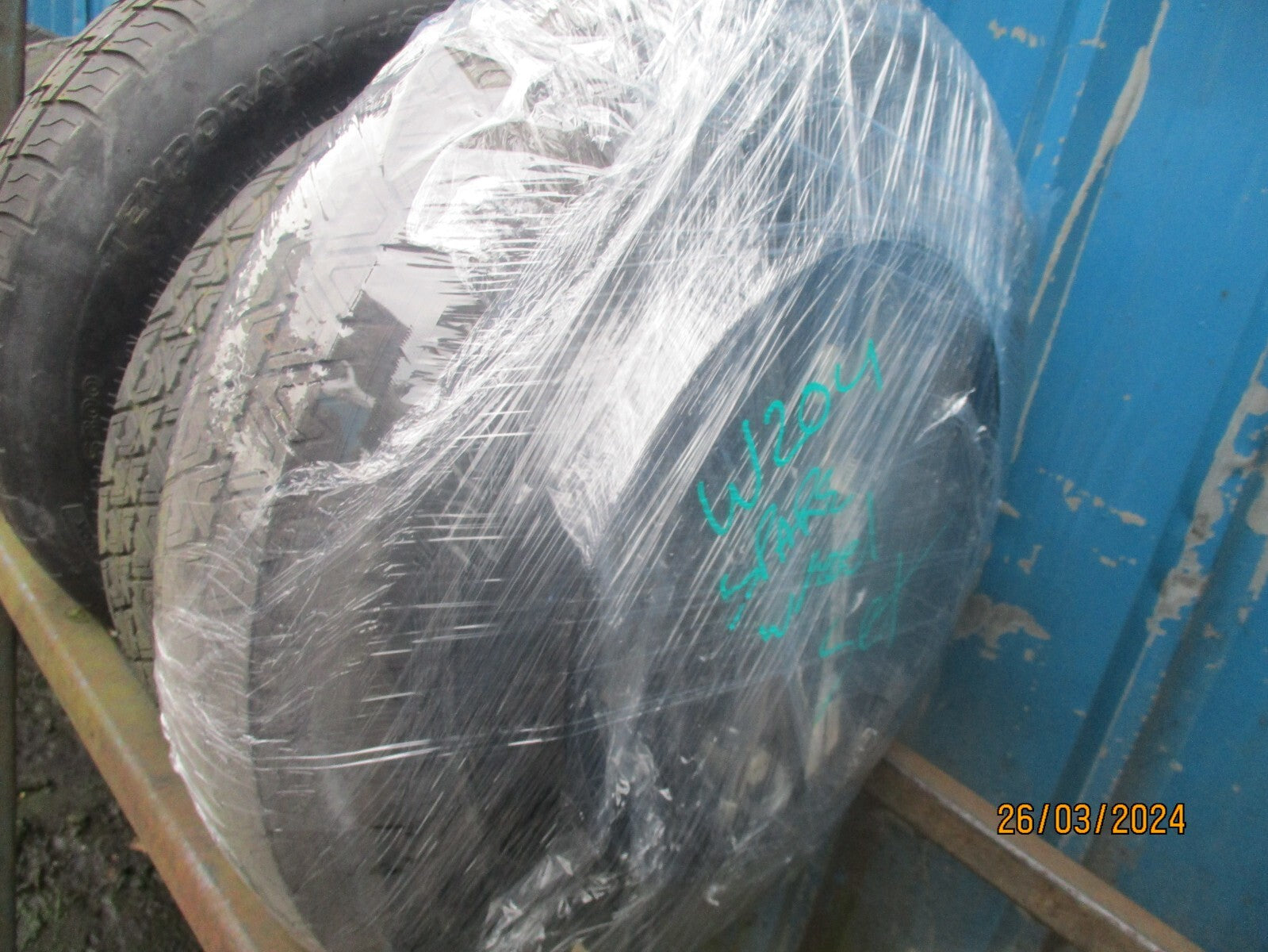 MERCEDES BENZ C CLASS 2014 W204 SPACESAVER WITH JACK SET FOAM T125/90R16