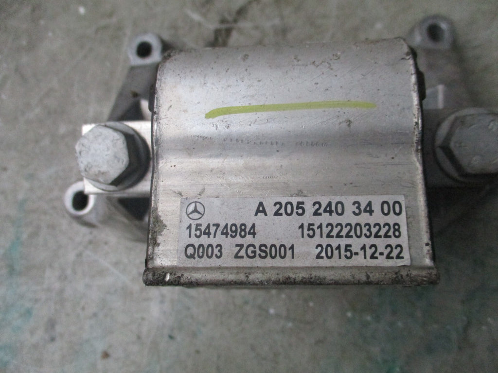 2014 MERCEDES-BENZ C-CLASS GEARBOX MOUNT BRACKET A2112420340