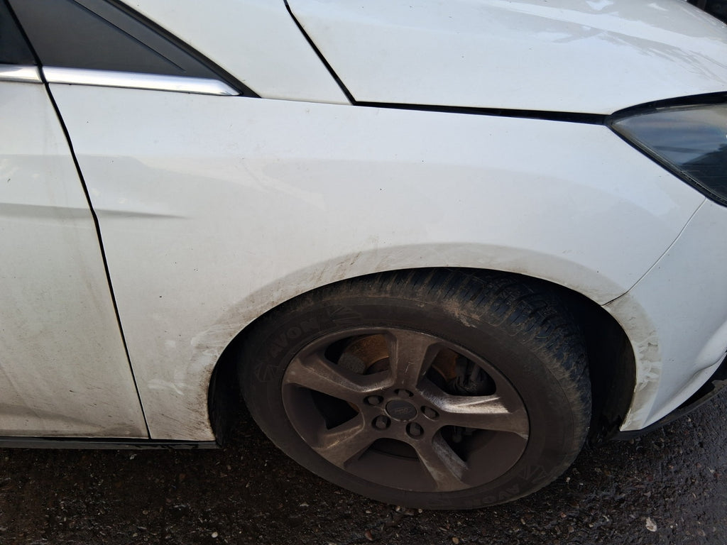 2013 FORD FOCUS MK3 HATCHBACK OSF DRIVER SIDE FRONT RIGHT WING PANEL WHITE Z2