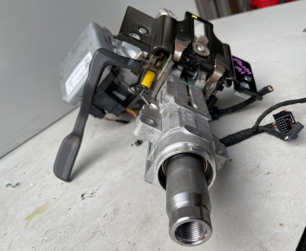 AUDI A1 ELECTRIC POWER STEERING COLUMN 6R2909144AB 6R2909144E