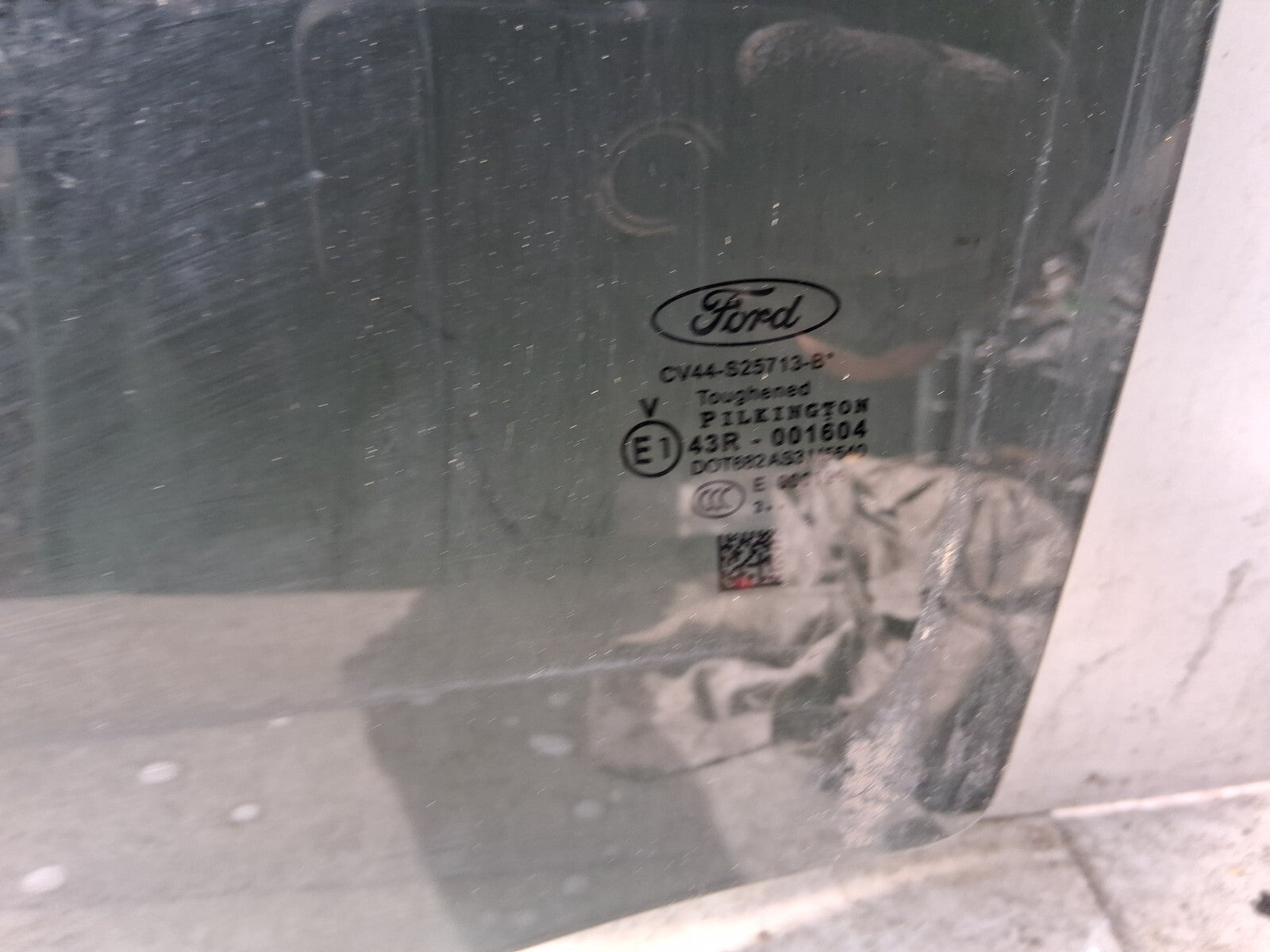 2014 FORD KUGA MK2 NSR PASSENGER SIDE REAR LEFT WINDOW GLASS CV44S25713B