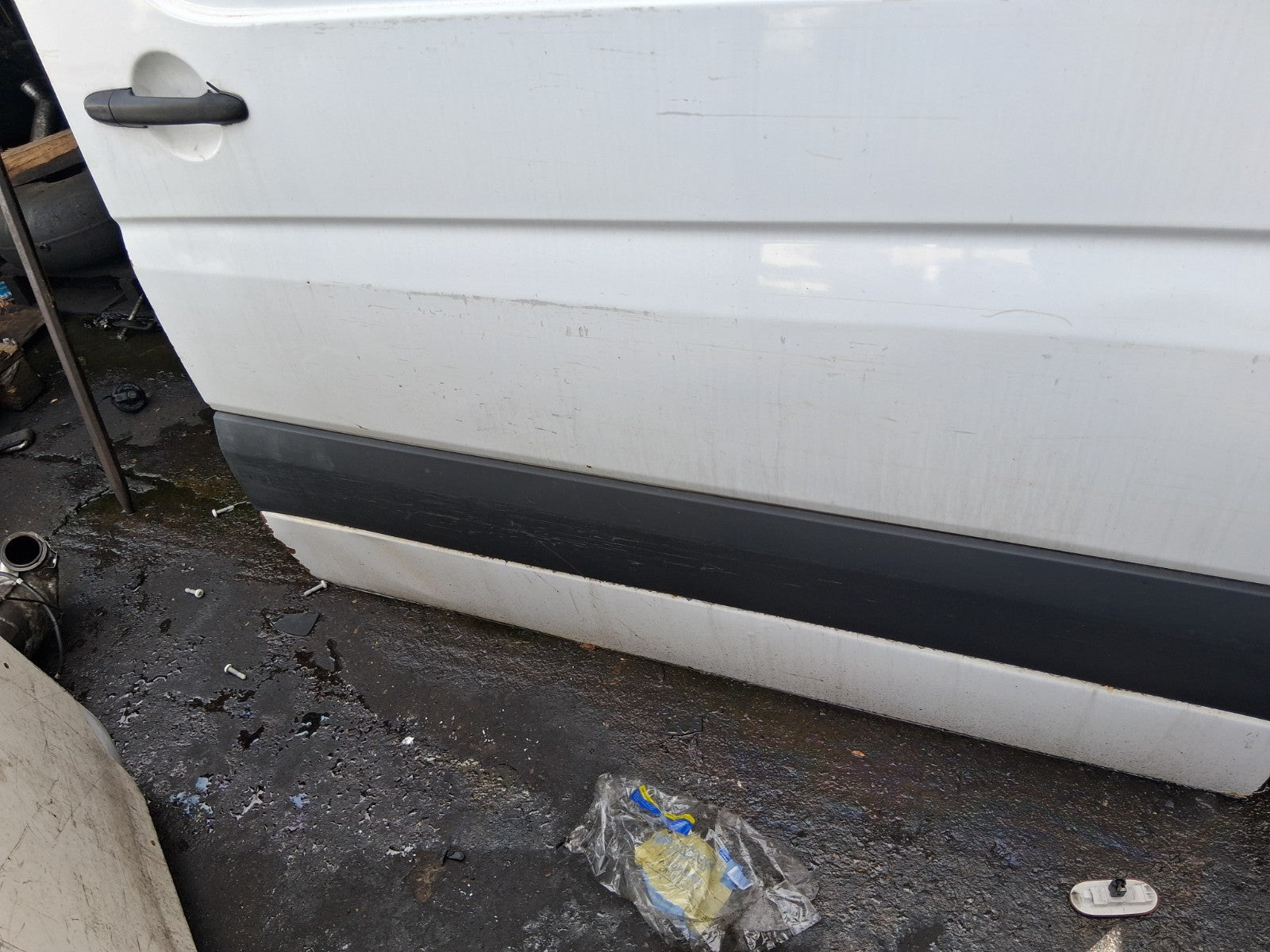 2016 MERCEDES SPRINTER W906 NS PASSENGER SIDE SLIDING DOOR COMPLETE WHITE